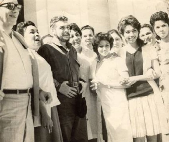 Le Cuba célèbre le 58e anniversaire de l’envoi de la 1e délégation médicale en Algérie