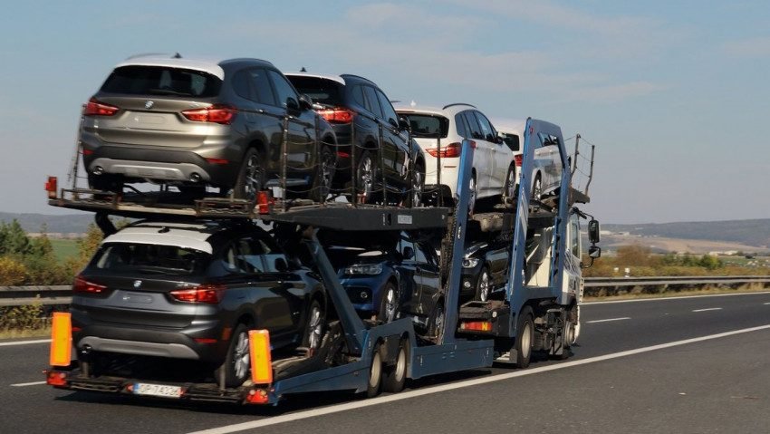 Octroi de 27 autorisations préalables d’importation de véhicules à des concessionnaires