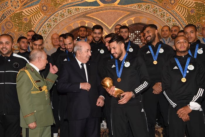 Tebboune honore les champions du monde arabe