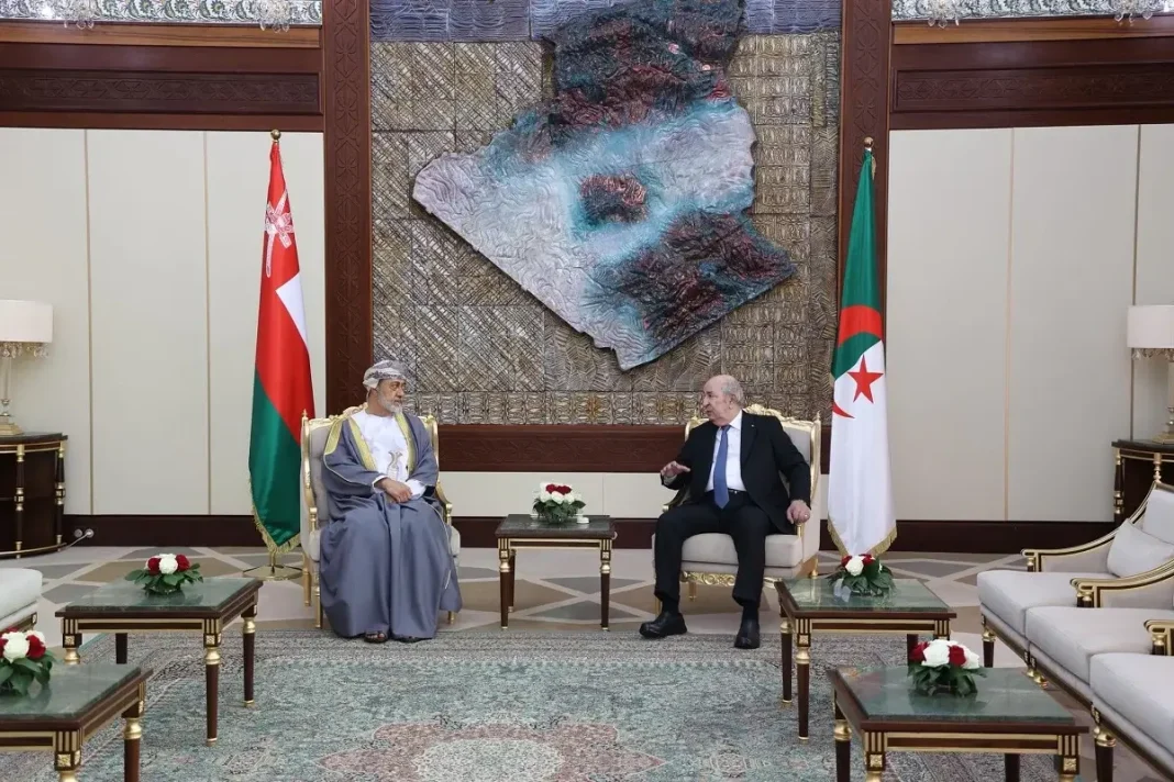 Alger et Mascate sur la même longueur d’onde