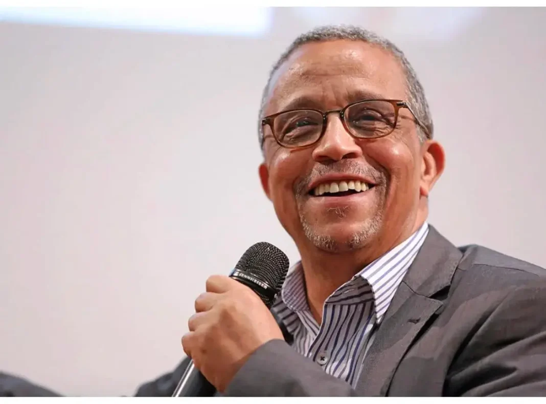 Yasmina Khadra prépare son retour avec Le Prieur de Bethléem