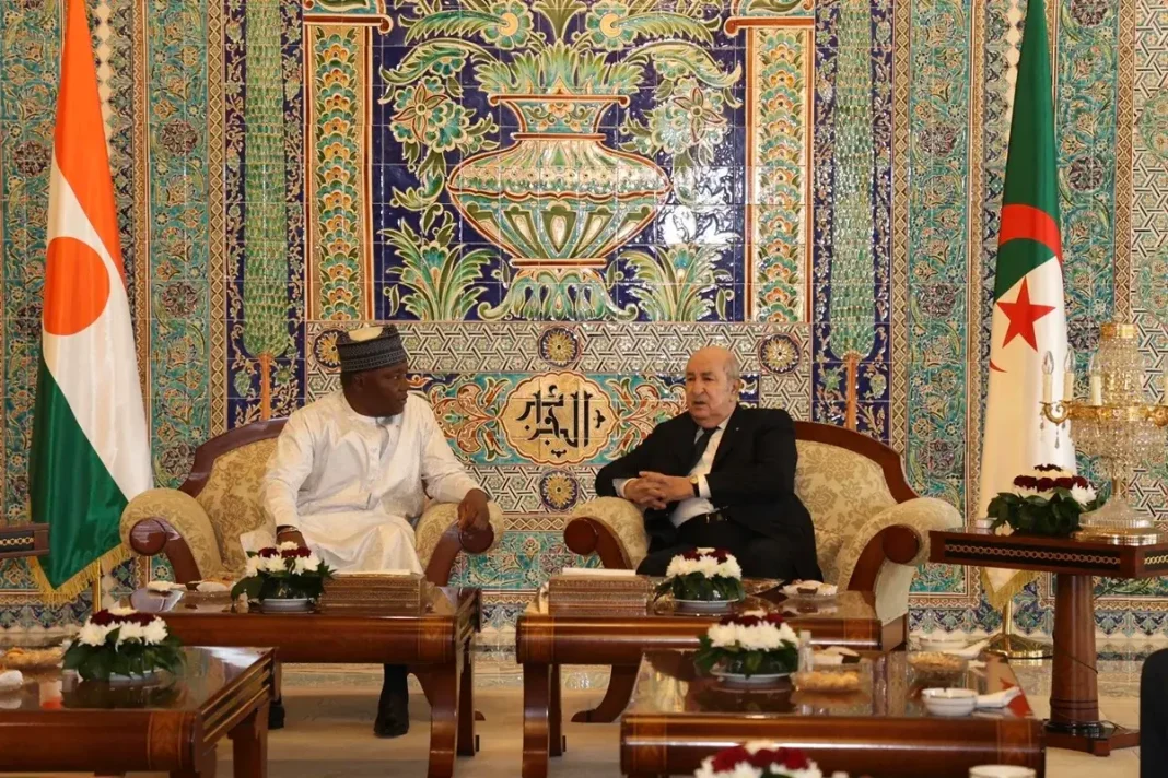 Le Président de la République du Niger en Algérie: Vers une relance forte des relations entre les deux pays