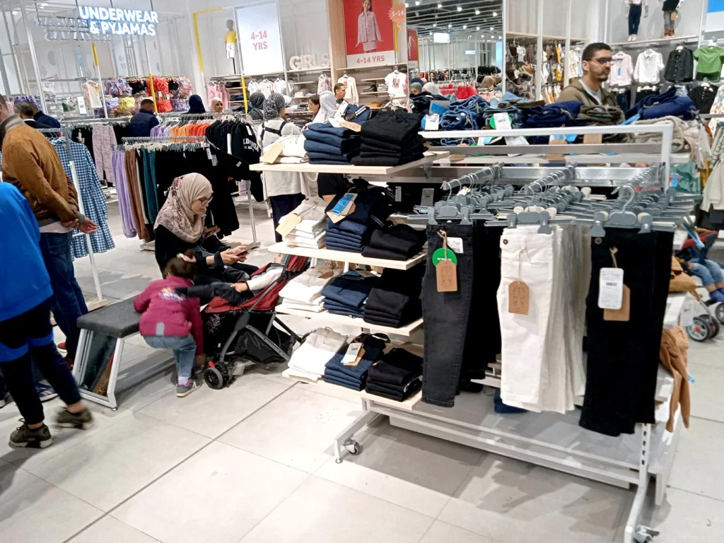 Aïd El-Fitr: La course aux habits neufs pour le bonheur des enfants