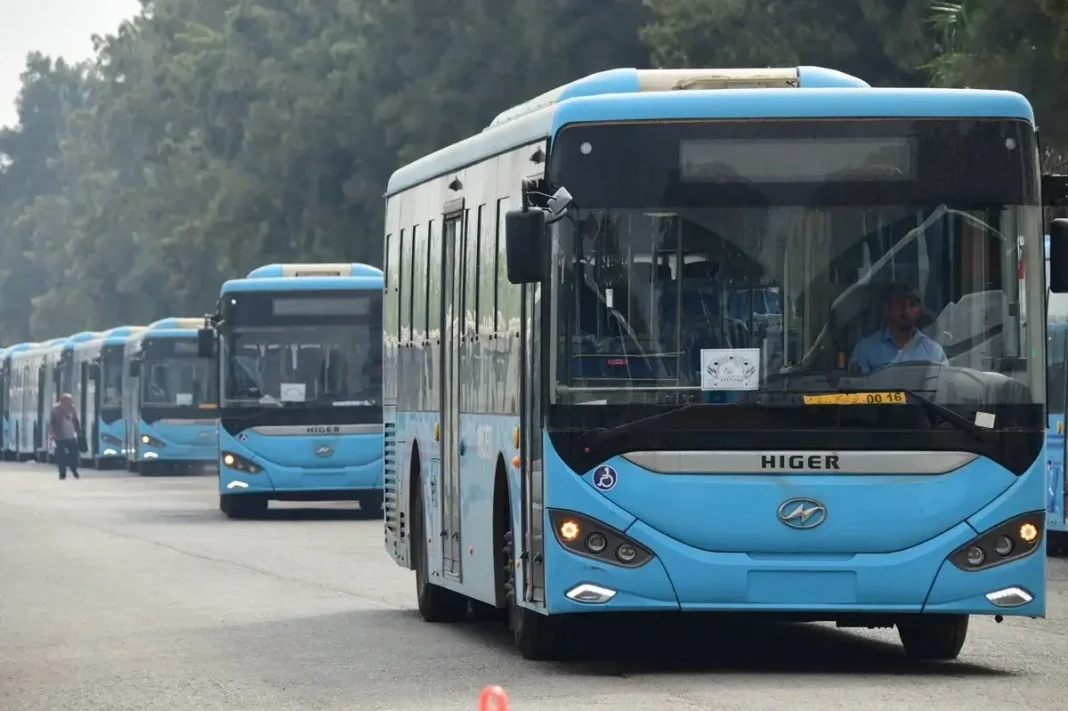 160 bus de grande capacité livrés